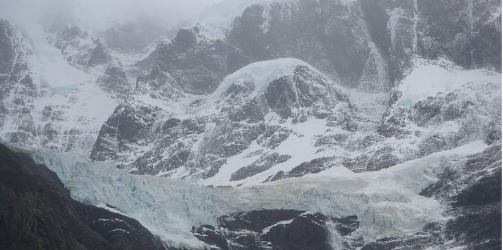 Torre-del-Paine-sneeuw-bergen-nationaal-park-Chili