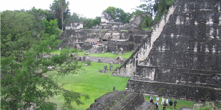 Tikal-maya-Indianen-tempel-Guatemala
