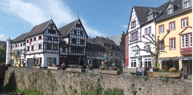 Bad-Munster-Eiffel-koopmanshuizen-vak-manhuizen-Duitsland