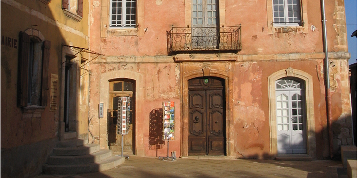 Roussillon-France-Ocher