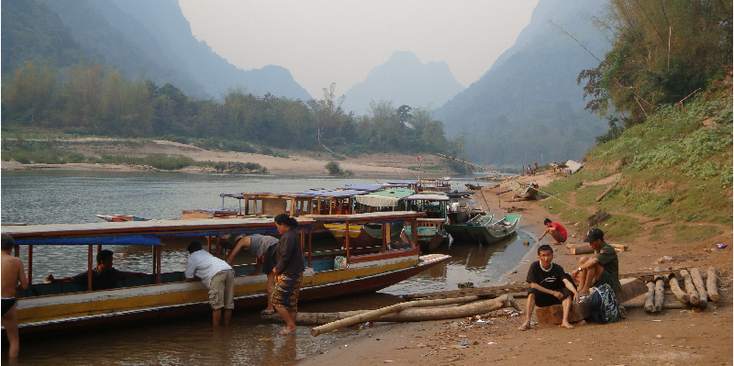 Mong-Ngoi-Neua-boten-rivier-Laos