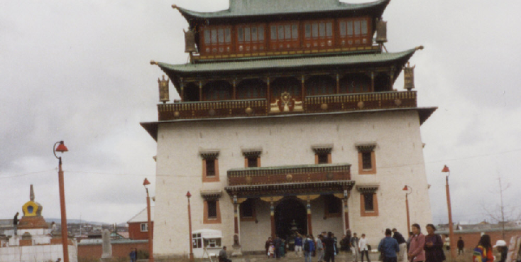 Megjid-Janraisag-godin-van-de-vrede-tempel-Ulan-Bator-Mongolië