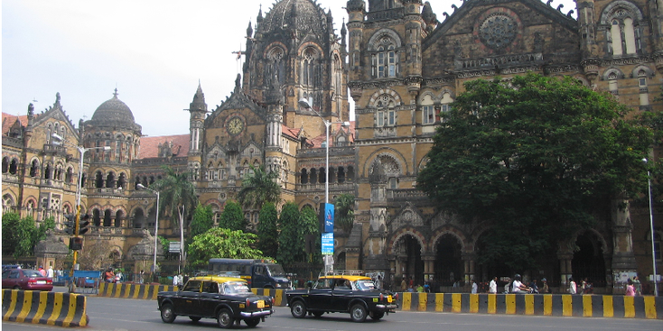 Bombay-Mumbai-CTS-treinstation-Engels-Koloniaal-India