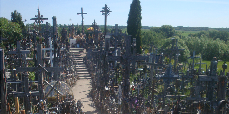 Siauliai-Kruisheuvel-Litouwen-Jezus-beeld-Baltische-Staten