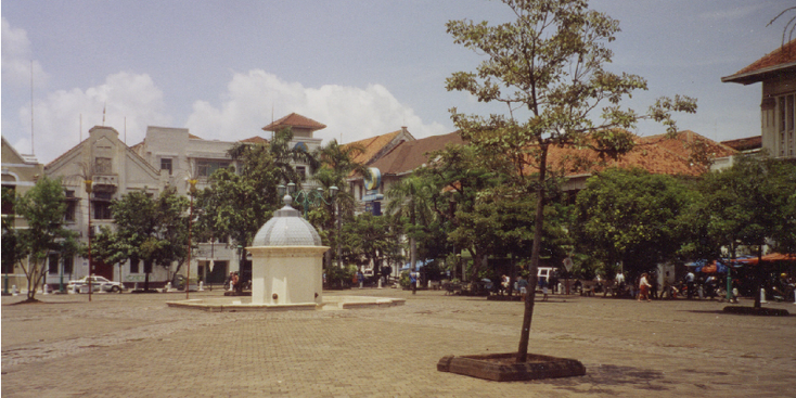 Jakarta-Kota-tamam-fatahillahplein-Batavia-cafe-stadhuis-Java-Indonesië