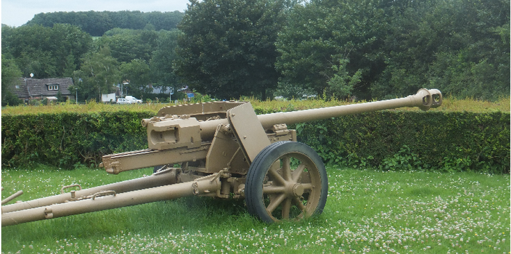 Groesbeek-Nationaal-Bevrijdingsmuseum-kanon-WW2-houwitser-Nederland