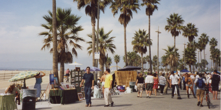 Venice-Beach-boulevard-stalletjes-palmbomen-strand-Los-Angeles-LA-Verenige-Staten