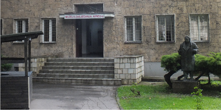 Jajce-Avnoj-museum-Tito-partizanen-Chetnik-ingang-beeld-Bosnië-Herzegovina 