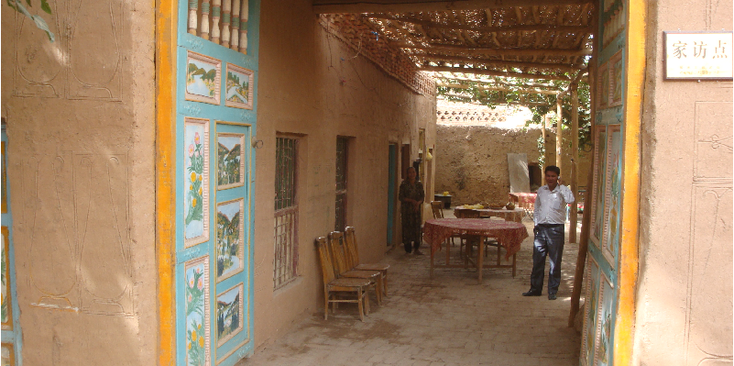 Tuyoq-Turpan-Tour-Restaurant-Mudbrick-Village-China-Uigur