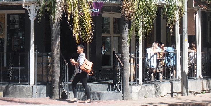 Stellenbosch-winkelstraat-terras-Zuid-Afrika