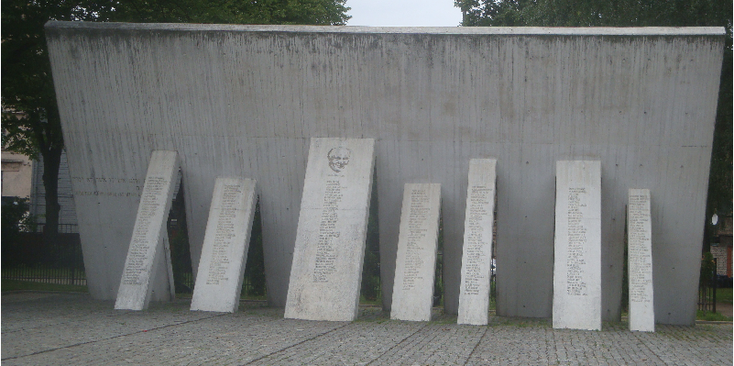 Riga-Synagoge-Jew-Monument-Latvia