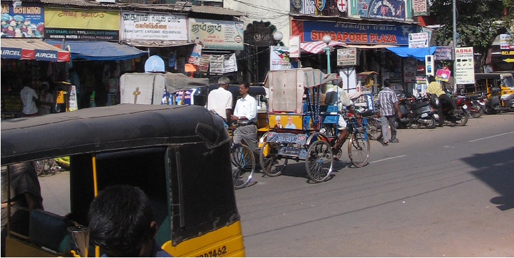 Madurai-straatleven-tuktuk-chaos-India
