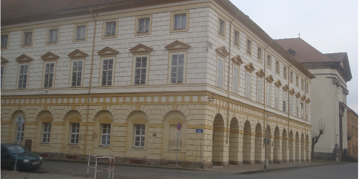 Terezin-huis-commandant-plein-Tsjechië
