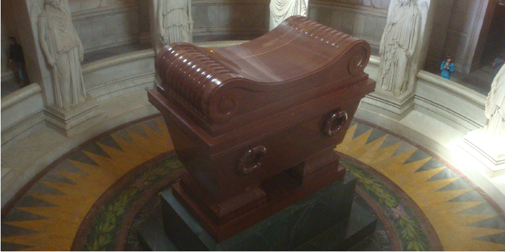 Frankrijk-Hotel-des-Invalides-graf-Napoleon-praal