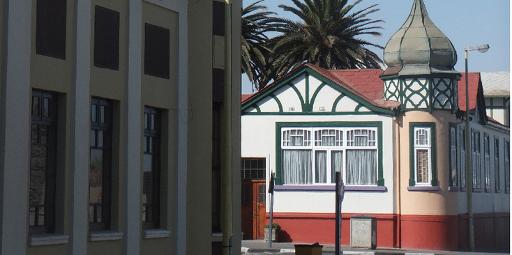 Swakopmund-Duitse-architectuur-huizen-gebouwen-Namibië