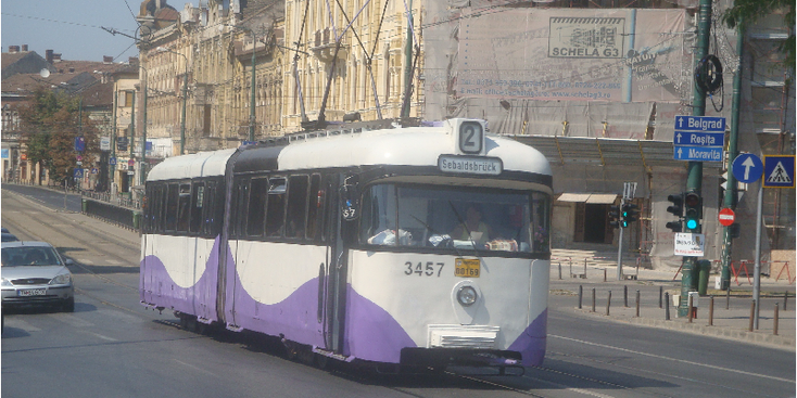 Timisoara-straatleven-Roemenië-tram