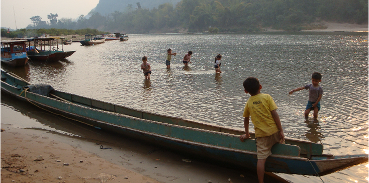 Mong-Ngoi-Neua-boten-rivier-Laos