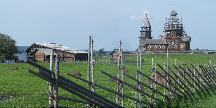 Kizhi-houten-kerk-eiland-Rusland