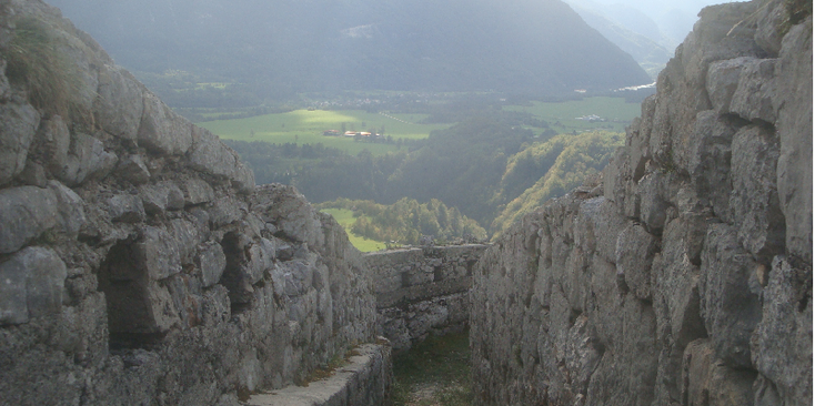 Celo-Svinjak-loopgraaf-WW1-Caporetto-Soca-vallei-Slovenië