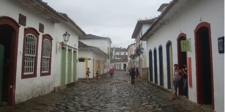 Paraty-Brazilië-koloniaal-gebouwen-zilvermijn-mijnstadje