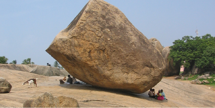 Mamallapuram-tempel-oevertempel-India-stenen-rotsen-olifant-vallende
