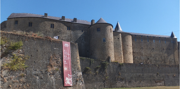Sedan-kasteel-fort-toren-Frankrijk