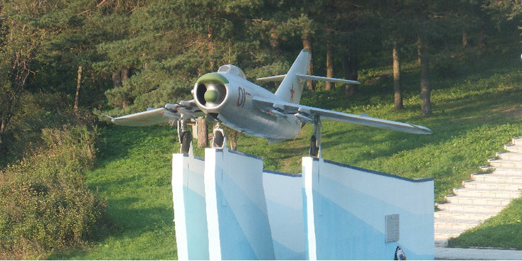 Rhzev-monument-vliegtuig-MIG-WW2-Rusland