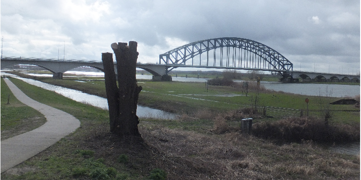 IJsselbrug-IJssel-rivier-boogbrug-Nederland