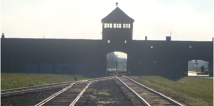 Auschwitz-Birkenau-Concentrationcamp-Nazi-WW2-Train-Rails-Poland-Oswiecim
