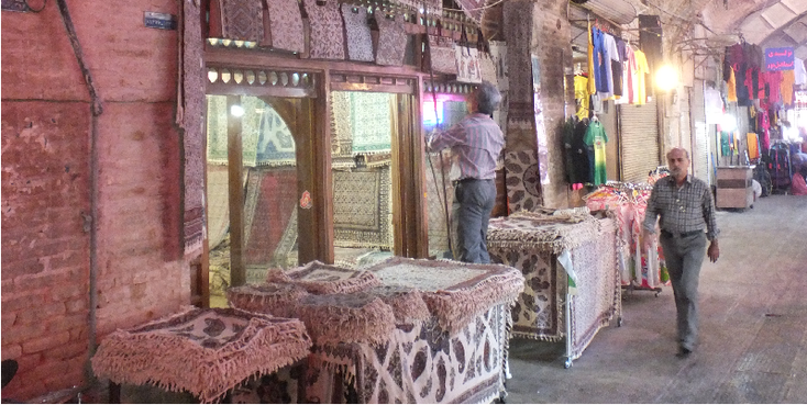 Isfahan-Bazaar-Market-Carpet-Rug-Iran