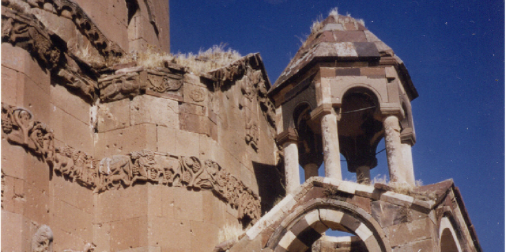 Akeladar-island-Van-Armeense-kerk-eiland-Turkije