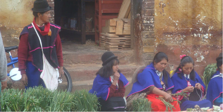 Silvia-Colombia-stam-inheems-traditioneel-kledij-bolhoed-markt-Popayan