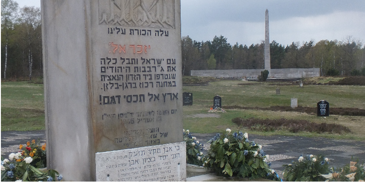 Bergen-Belsen-concentratiekamp-nazi-WW2-stenen-monument-Duitsland