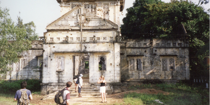 Quang-Tri-Long-Hung-kerk-DMZ-Tu-Thien-ruïne-Vietnam
