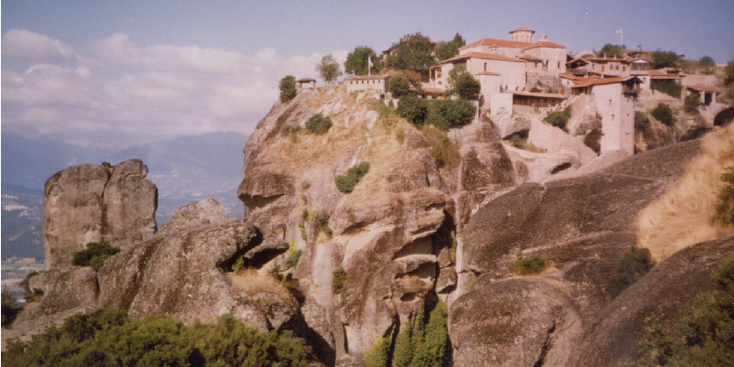 Meteora-Kalambaka-Griekenland-klooster-For-You're-Eyes-Only-heuveltop