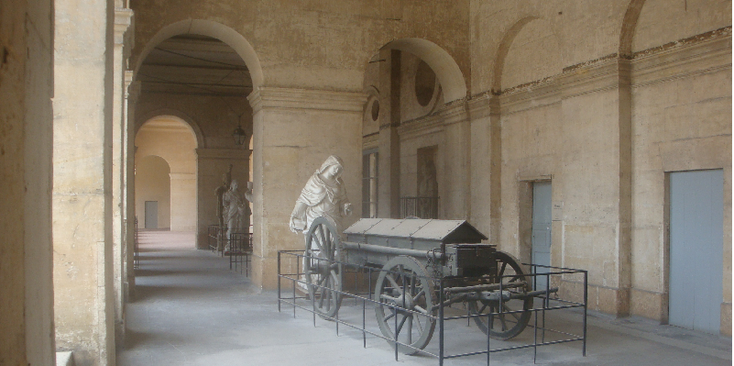 Hotel-des-Invalides-Galerie-Paris-France
