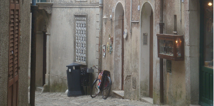 Erice-straatjes-steegjes-Sicilië-Italië