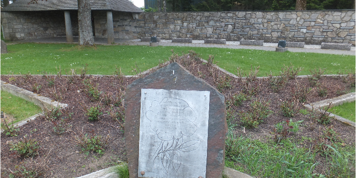 Baugnez-Malmedy-massaslachting-gedenkteken-steen-België