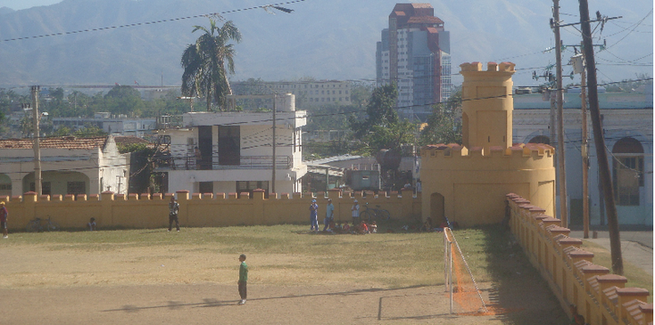 Moncada-barak-veld-voetbal-Santiago-de-Cuba