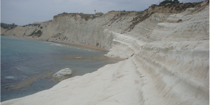 Scala-dei-Turchi-klif-kalk-wit-kust-Sicilië-Italië