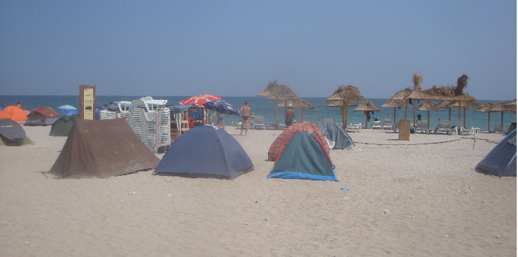 Vama-Veche-strand-tenten-camping-kamperen-Roemenië