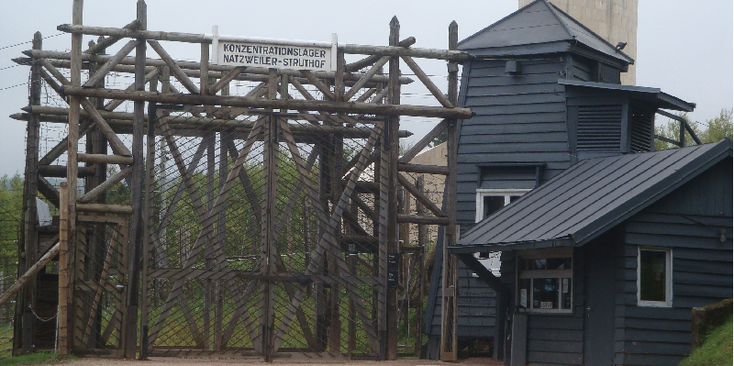 Natzweiler-Struthof-concentratiekamp-Nazi-WW2-Frankrijk-poort-ingang