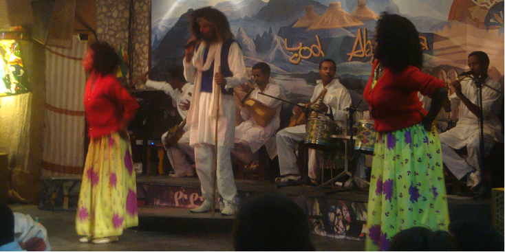 Addis-Ababa-Ethiopië-hoofdstad-Yod-Abyssinia-optreden-dansen