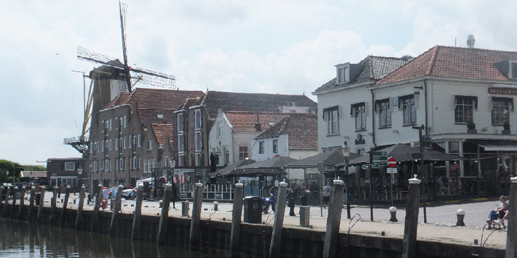 Willemstad-haven-molen-Nederland-vestingstad