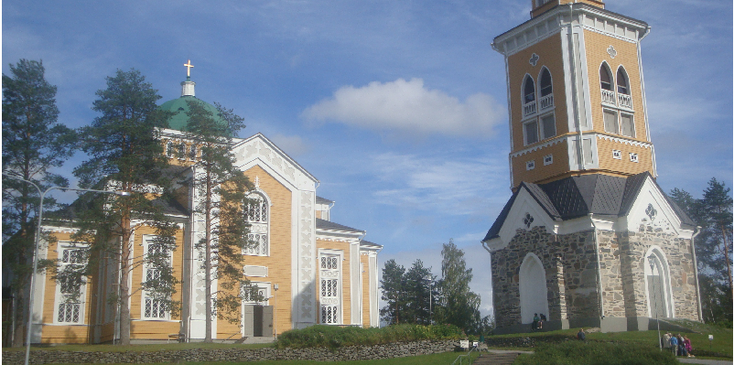 Kerimaki-kerk-houten-toren-Finland