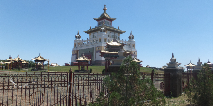 Elista-Boeddhistisch-tempel-Rusland