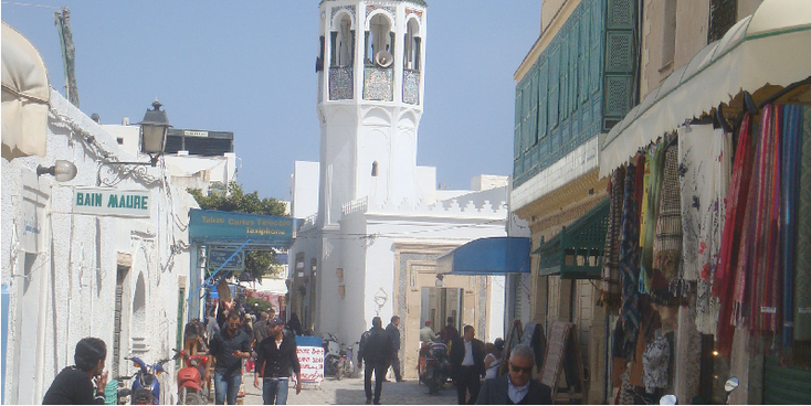 Mahdia-moskee-winkelstraat-shopping-markt-bazaar-Tunesië