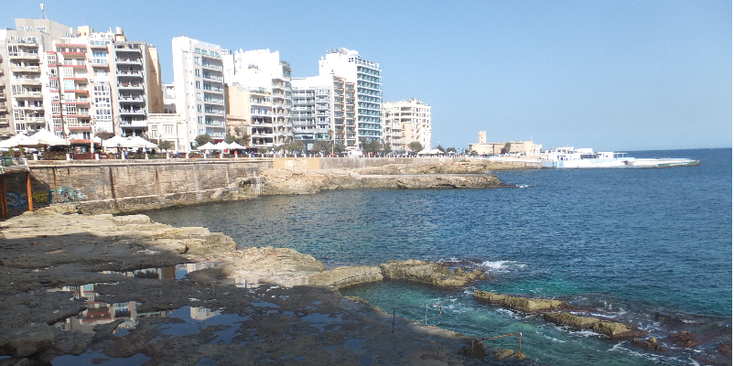 Sliema-boulevard-Valletta-Malta