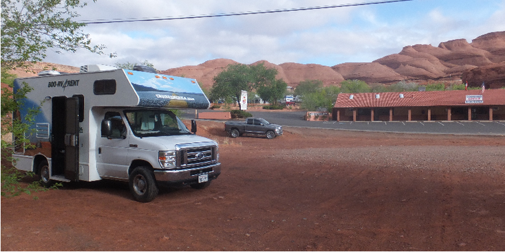 Goulding-Camp-park-camping-parkground-camper-Monument-Valley-Verenigde-Staten