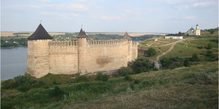 Khotyn-kasteel-Dister-rivier-Karpaten-Oekraïne